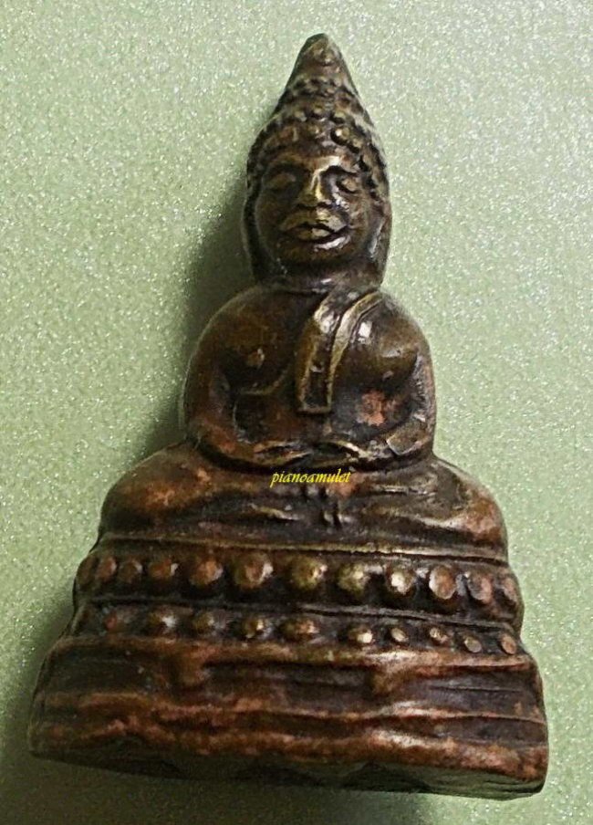 พระชัยวัฒน์จตุรทิศ หรือ พระชัยสี่มุมเมือง