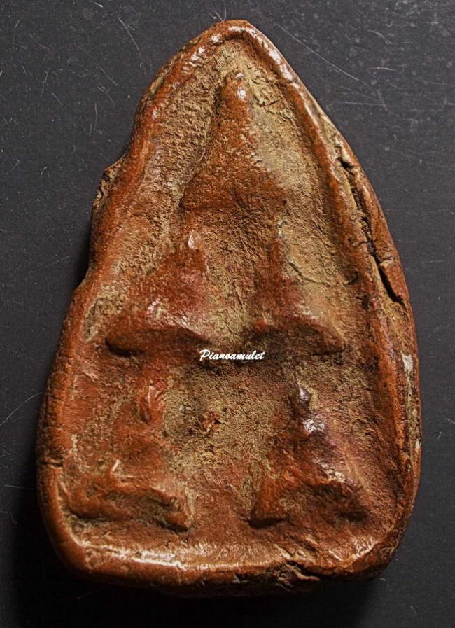 พระกำแพงห้า เนื้อดินผสมว่าน กำแพงเพชร