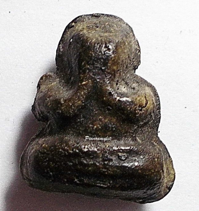 พระปืดตา ลป.กลิ่น วัดสะพานสูง