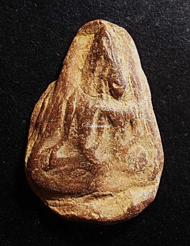 นางกำแพงคู่ เนื้อดิน กำแพงเพชร