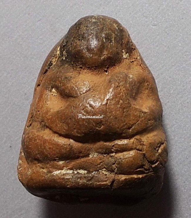 พระสังกัจจายน์ เนื้อดิน ขนาดห้อยบูชา กรุวัดบรมธาตุ จ.กำแพงเพชร 