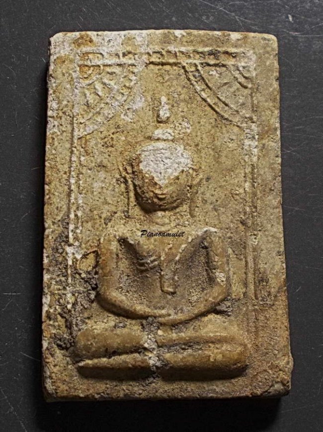 พระกรุวัดเงิน คลองเตย พิมพ์พิเศษ (พระประธาน) 