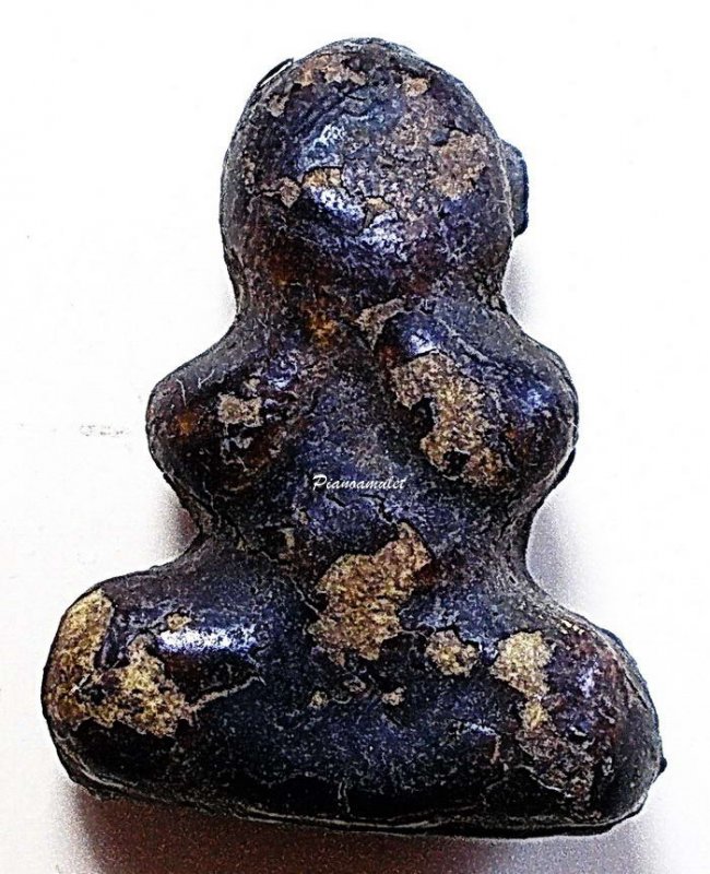 พระปิดตา เนื้อผงจุ่มรัก ลป.กลิ่น วัดสะพานสูง