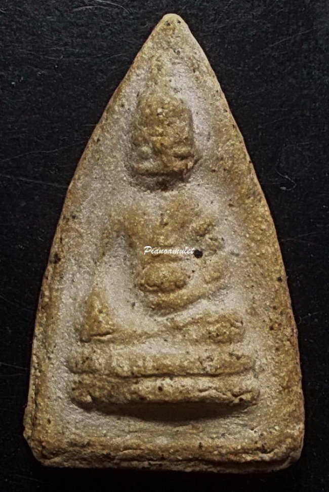 พระพุทโธน้อย เนื้อผง พิมพ์เล็ก หน้าตุ๊กตา คุณแม่บุณเรือน โตงบุญเติม ปี 2494