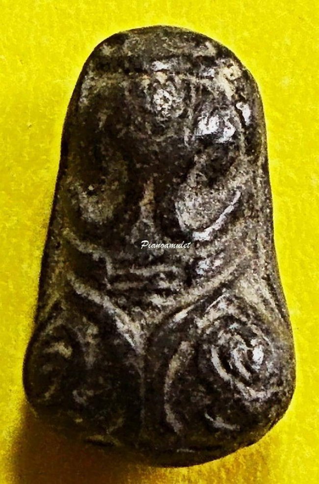 พระปิดตา พิมพ์นะหัวเข่า ลป.เอี่ยม วัดหนัง