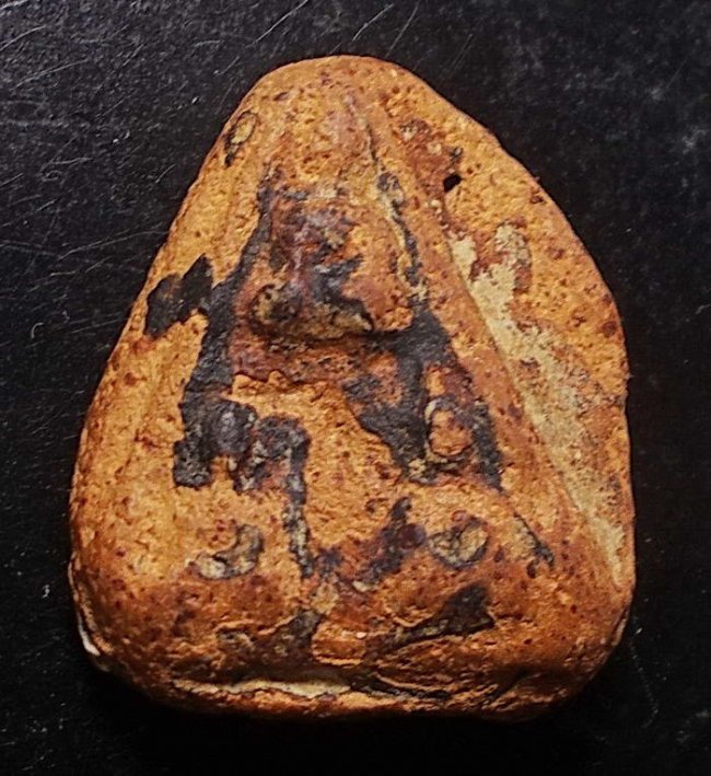 พระนางพญา พิมพ์ 3 นาง เนื้อดิน กำแพงเพชร