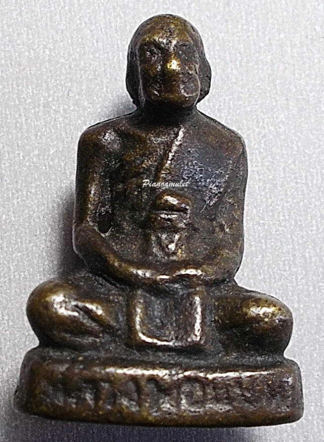 รูปหล่อโบราณ หลวงพ่อแช่ม วัดฉลอง แขนทะลุ ปี12 