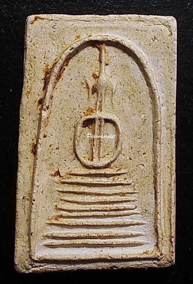 สมเด็จ 8 ชั้น ลป.ภู วัดอินทรวิหาร