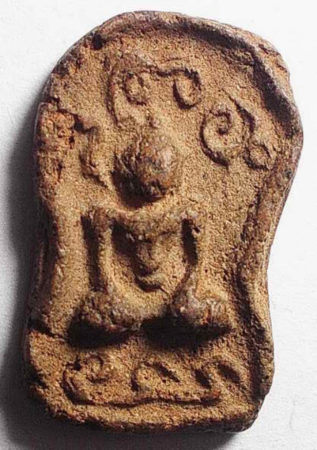 พระเนื้อดิน ใบเสมา ลพ.ขำ วัดแก้ว ตลิ่งชัน