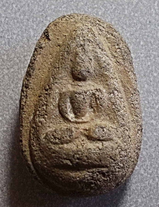 เม็ดบัว เนื้อดิน ลพ.หร่ำ วัดกร่าง ปทุมธานี