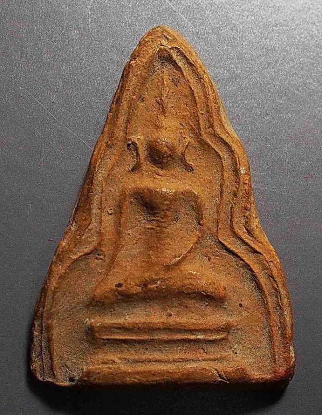 พระเนื้อดิน ลพ.พ่วง วัดกก บางขุนเทียน พิมพ์ซุ้มหยัก ปี 2473