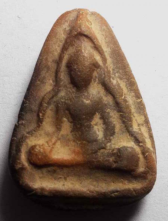 พระร่วงนั่ง เนื้อดิน กรุวัดบางขลัง สุโขทัย