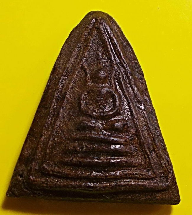 พระเนื้อว่านหลวงพ่อตี๋ วัดปากน้ำโจโล้ พิมพ์สามเหลี่ยม พระเนื้อว่านหลวงพ่อตี๋ วัดปากน้ำโจโล้ พิมพ์สามเหลี่ยม