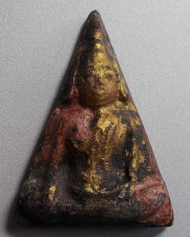 นางพญา องค์ใหญ่ เนื้อดินมีรักมีทอง ศิลปอยุธยา