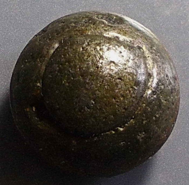 เม็ดกระดุมหัวแหวนเมฆสิทธิ์ วัดอนงค์