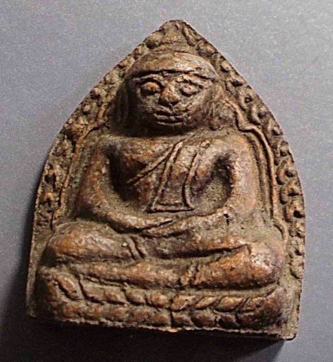 หลวงพ่อโต เนื้อดิน กรุวัดชีปะขาวหาย พิษณุโลก