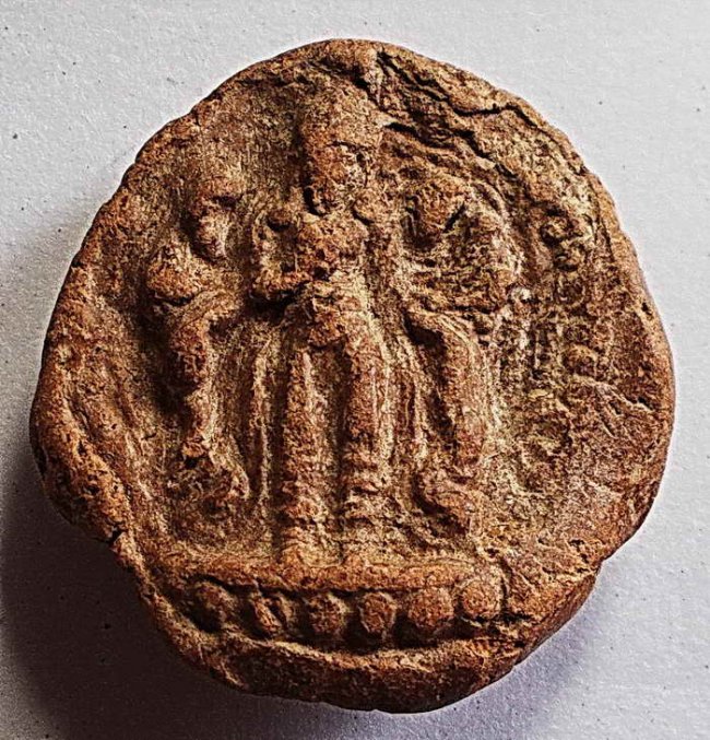 พระกรุกำแพงถม เนื้อดินสมัยศรีวิชัย นครศรีธรรมราช