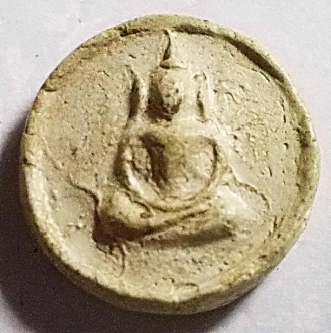 จันทร์ลอย พิมพ์ใหญ่ เนื้อผงบางขุนพรหม วัดประสาท ปี 06