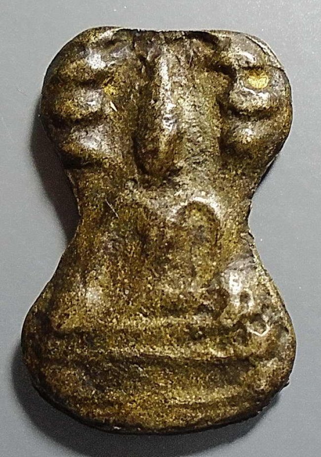 มเหศวร เนื้อทองผสม ลพ.โบ้ย วัดมะนาว สุพรรณบุรี