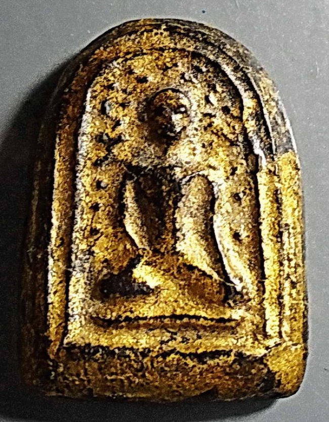 พระพิมพ์เศียรโล้นสะดุ้งกลับ เนื้อผงยาจินดามณี หลวงปู่บุญ วัดกลางบางแก้ว