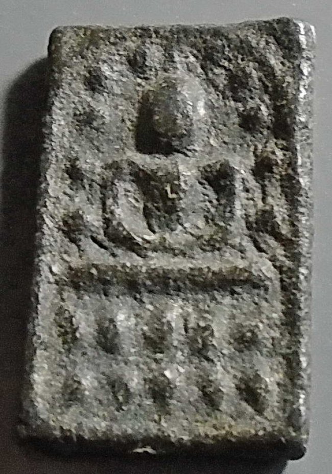 หลวงปู่ศุข วัดปากคลองมะขามเฒ่า พิมพ์ปรกโพธิ์เม็ด