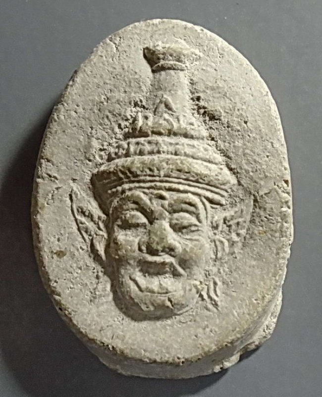 พระฤษี เนื้อผงพุทธคุณผสมปูน ลป.ดู่ วัดสะแก อยุธยา