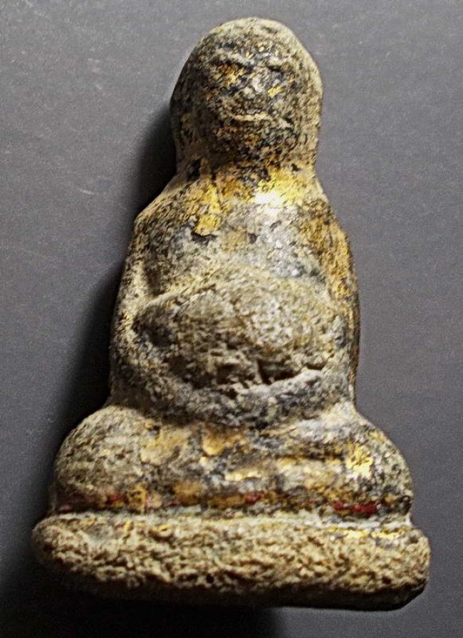 พระสังกัจจายน์อุ้มบาตร กรุวัดเชิงท่า นนทบุรี