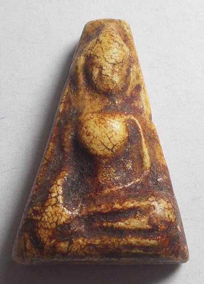 พระผงสุพรรณ หลวงพ่อดี วัดพระรูป สุพรรณบุรี 