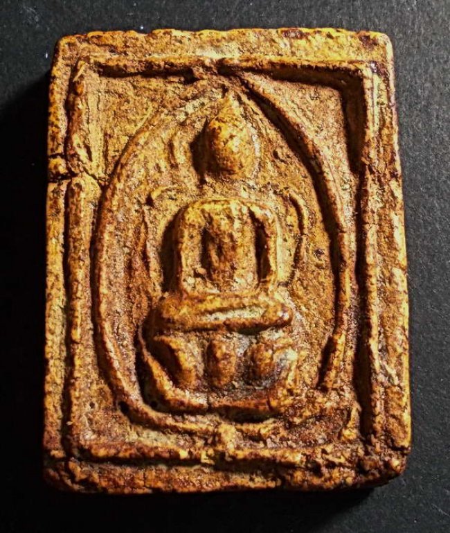 สมเด็จผงเกสรอรหังกลีบบัว พิมพ์ใหญ่ ยุคเเรกๆ หลวงพ่อสนิท วัดลำบัวลอย จ.นครนายก สมเด็จผงเกสรอรหังกลีบบัว พิมพ์ใหญ่ ยุคเเรกๆ หลวงพ่อสนิท วัดลำบัวลอย จ.นครนายก