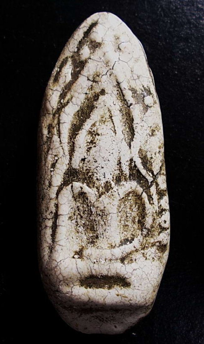 พระกรุทัพข้าว สุโขทัย พิมพ์ขุนแผนไข่ผ่าหลังยันต์