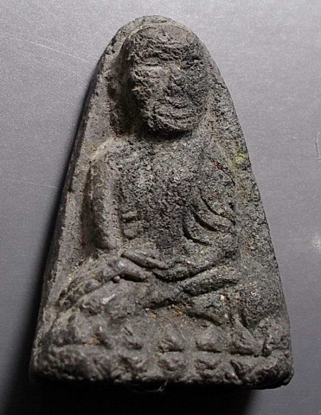 ลป.ทวด พิมพ์ใหญ่ เนื้อเทาดำ วัดประสาท ปี 06