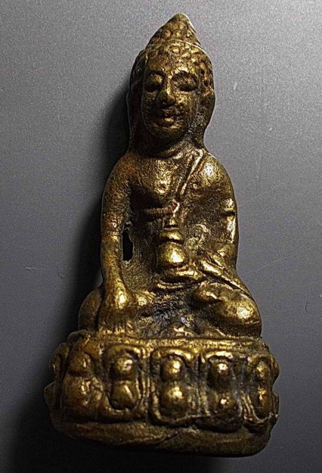 พระกริ่งหน้าฝรั่ง ก้นอุ วัดประสาท ปี 06