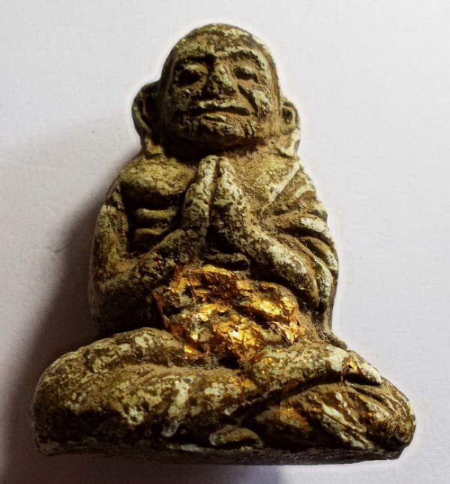 ลป.เทพโลกอุดร พิมพ์อรหันต์พนมมือ กรุวังหน้า ลอยองค์