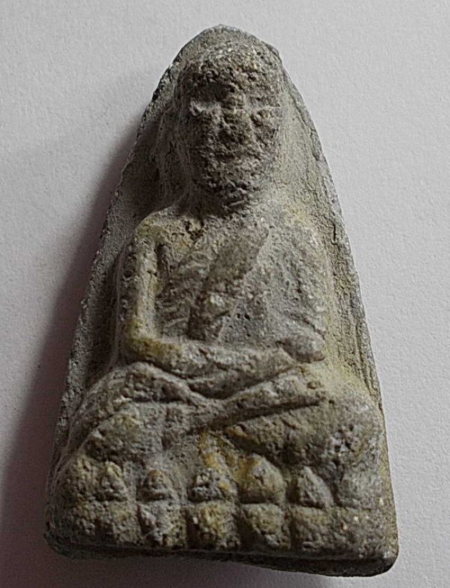 หลวงปู่ทวด วัดประสาท เนื้อเทา พิมพ์ลังเม้ง ปี 06