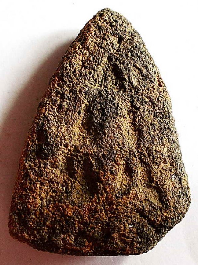 พระขุนแผน พิมพ์ซุ้มเถาวัลย์เลื้อย กรุวัดบ้านกร่าง สุพรรณบุรี