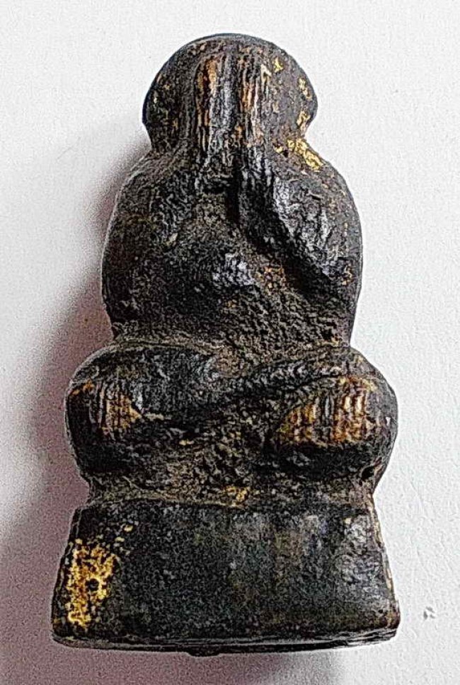 พระปิดตาไม้แกะเก่า หลวงปู่เอี่ยม วัดหนัง ก้นอุดชันโรง