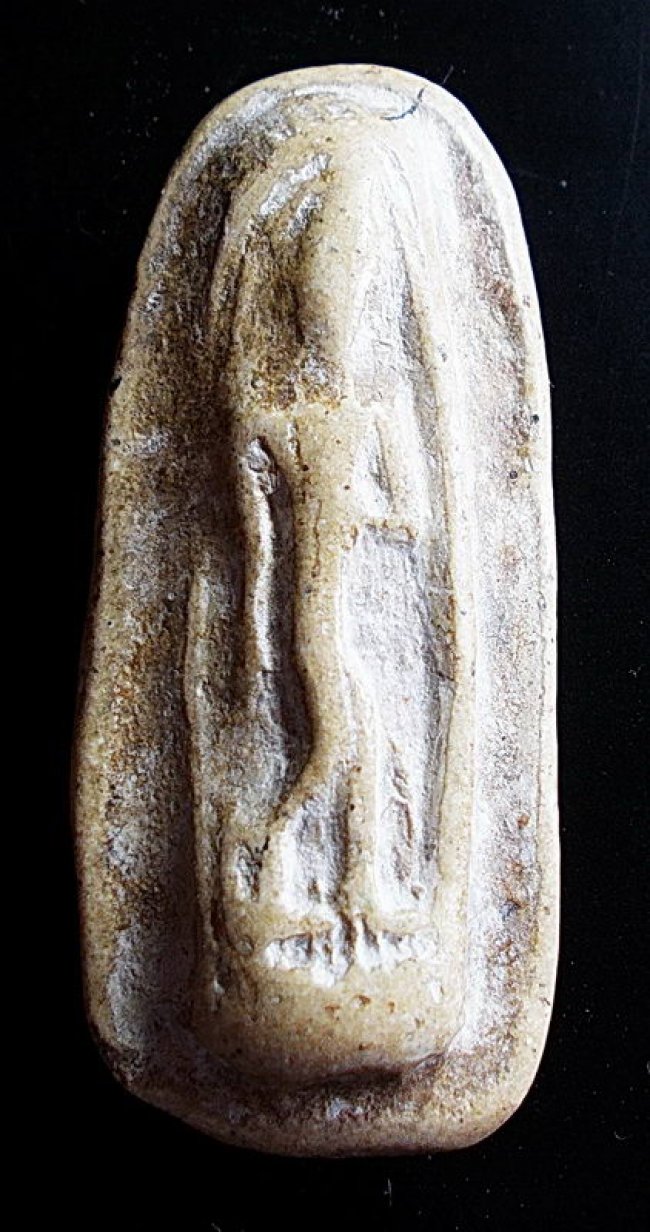 พระเนื้อผง กรุวัดอินทร์ บางขุนพรหม ในองค์หลวงพ่อโต 