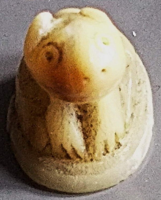 เขี้ยวเสือแกะหลวงพ่อปาน วัดคลองด่าน (บางเหี้ย)  จ.สมุทรปราการ