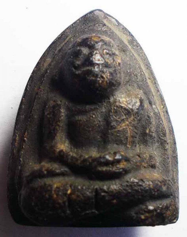 พระปิดตาสองหน้า หลวงพ่อครน วัดบางแซะ หลังรูปเหมือน