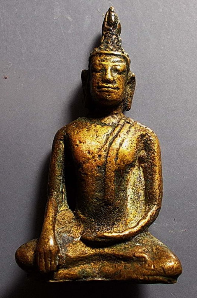 พระพุทธปางมารวิชัย ศิปเขมรยุคปลาย