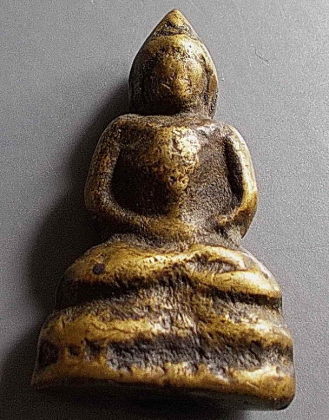 ชัยวํฒน์พิมพ์สองหน้า หลวงปู่เอี่ยม วัดหนัง ออกวัดหมู (อัปสรสวรรค์) ก้นอุดชันโรง