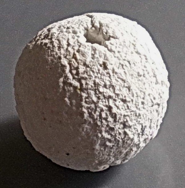 ลูกอมมณีนพรัตน์ หลวงปู่ดู่ วัดสะแก ปี 2527