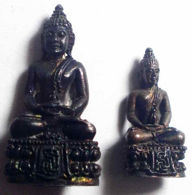 พระกริ่ง พระชัยวัฒน์ ส.ธ.วัดบวรนิเวศวิหาร กทม.ปี 2535 กล่องเดิม