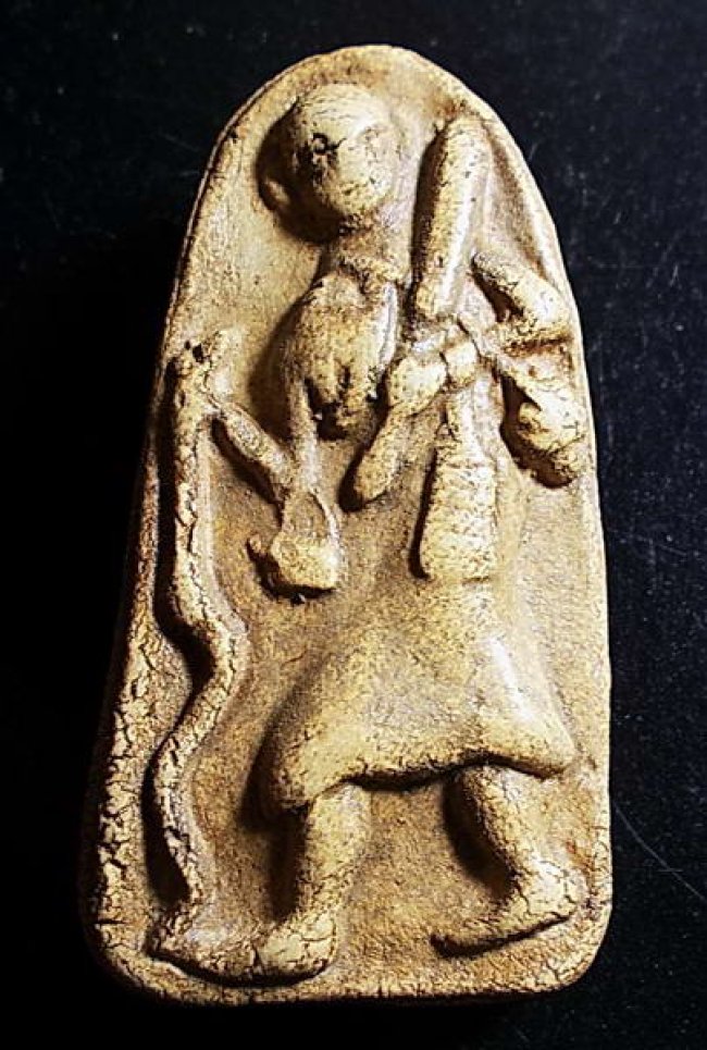 พระสิวลี พิมพ์จัมโบ้ เนื้อผงน้ำมัน ลพ.กวย วัดโฆสิตาราม ชัยนาท