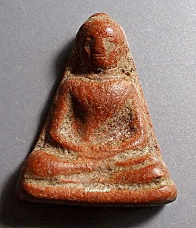 พระร่วงนั่ง กรุมุมลังกา สุโขทัย