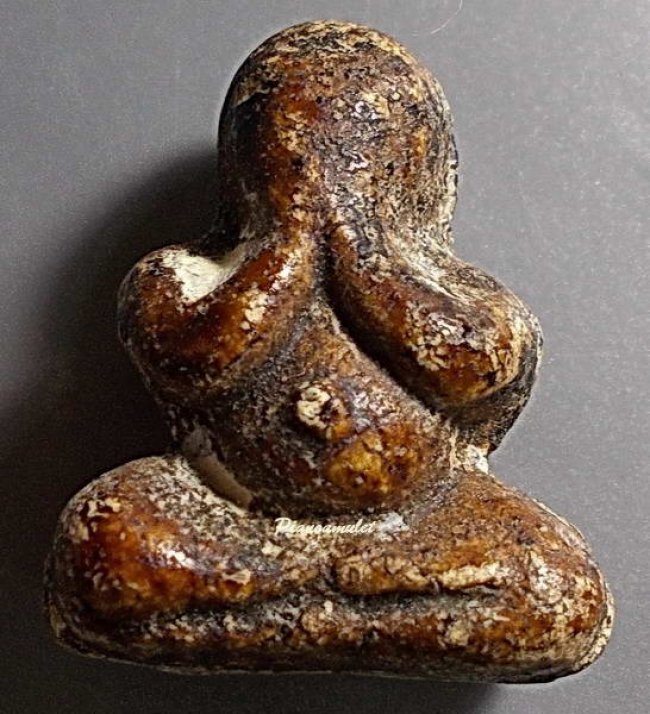 พระปิดตา ลพ.ทองสุข วัดสพานสูง พิมพ์สะดือจุ่น