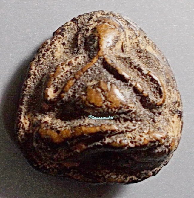 พระปิดตาพิมพ์พุงป่อง คลุกรัก พิมพ์ใหญ่ หลวงปู่ศุข วัดปากคลองมะขามเฒ่า