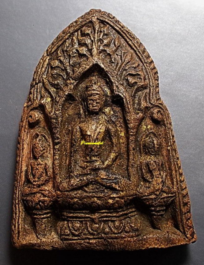 พระตรีกาย เนื้อดิน กรุวัดพระศรีมหาธาตุ ลพบุรี