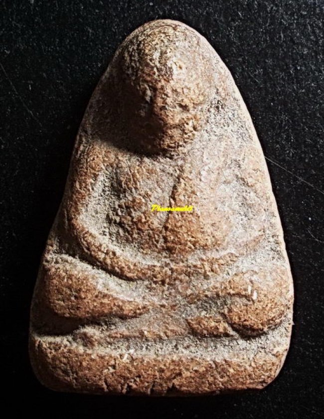 ลพ.เงิน วัดบางคลาน พิจิตร เนื้อดิน พิมพ์ครึ่งซีก