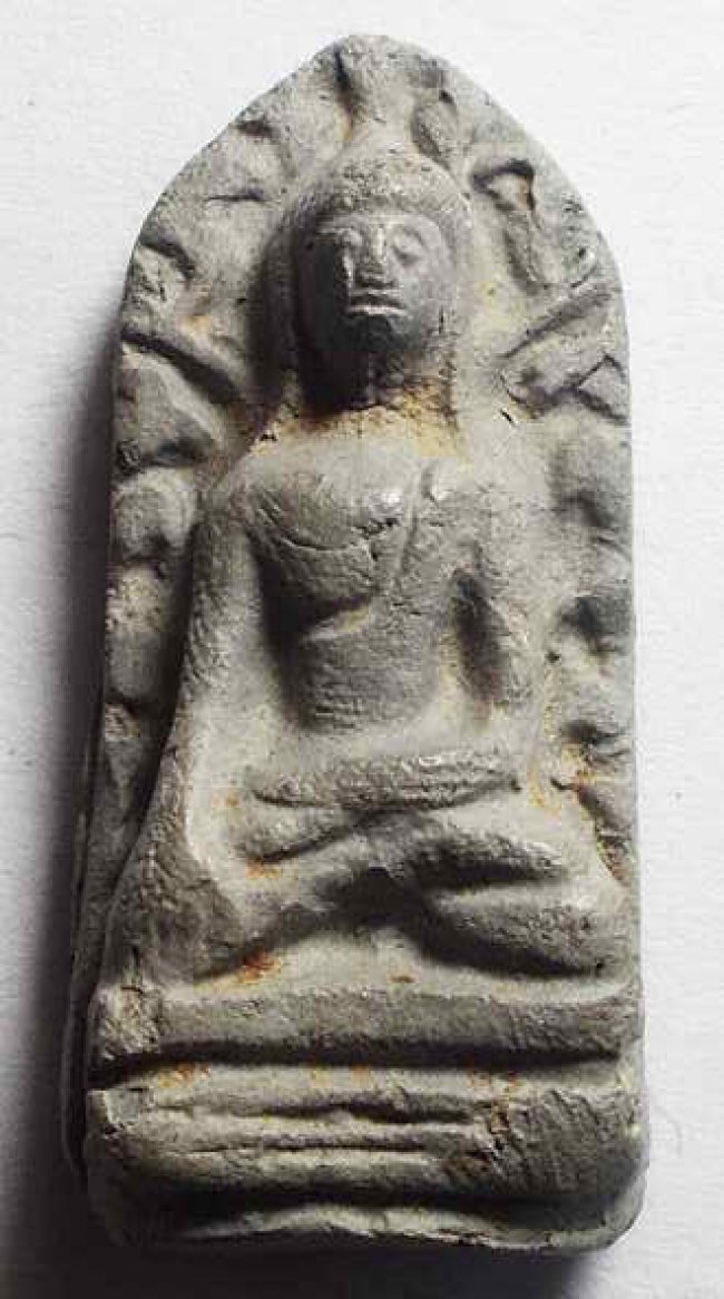 พระรอดมหาวัน ลำพูน ปี 18 